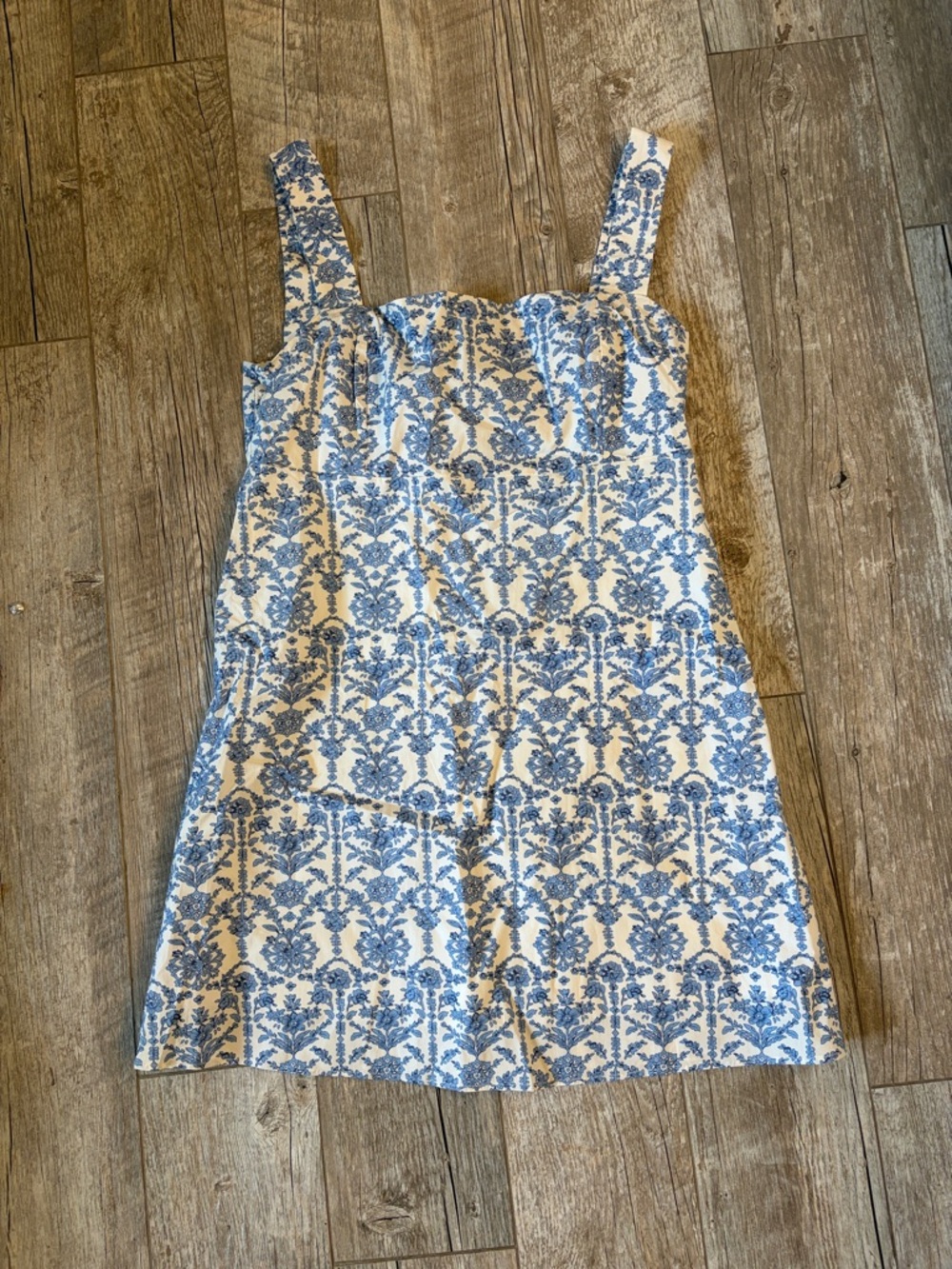 Tuckernuck Hyacinth House sz M Blue & White toile sundress NWOT